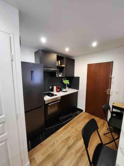 Superbe Appartement A 8 Minutes De La Nation. París Exterior foto